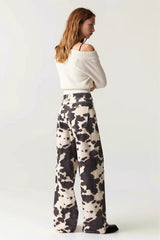 Chic Retro Cow Print Washed Straight Jeans