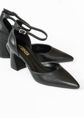 Pointed Toe Flare Block Heel