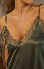 Robe Amanda - Kaki Lace