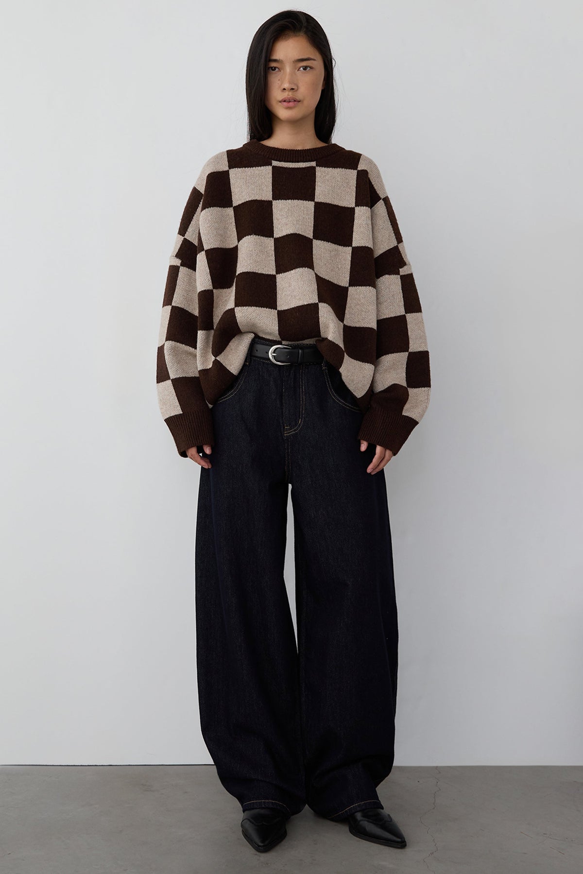 CREWNECK SWEATER