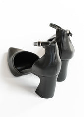 Pointed Toe Flare Block Heel